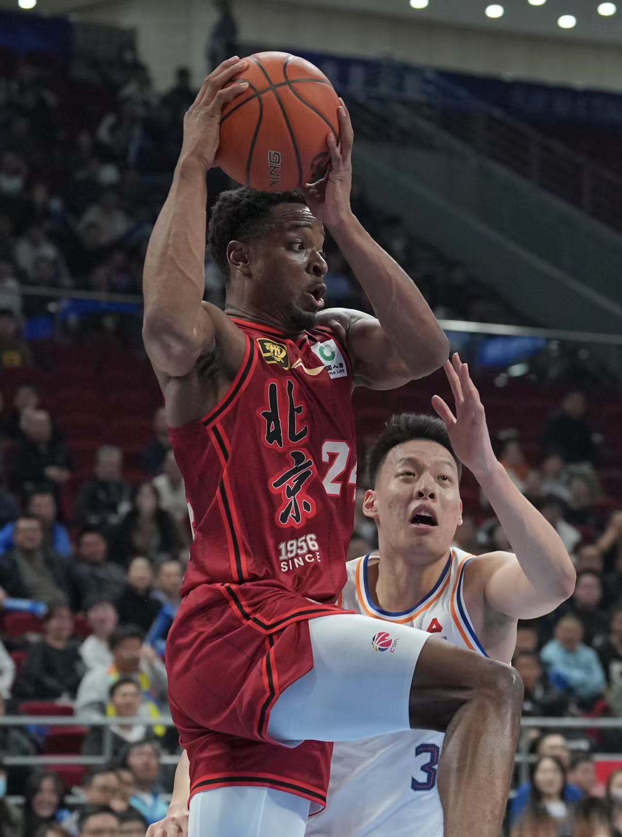 开云娱乐 -转会期CBA常规赛传出新动向，里尔复出首秀，管理层表态：目标明确，医务组通报恢复的简单介绍